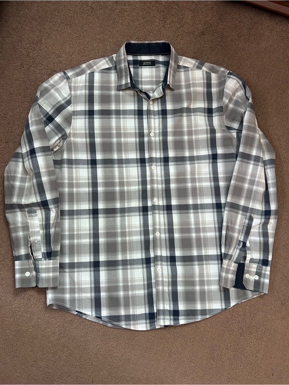Alfani Size Large Mens Dress Shirt Gray/White/Navy Plaid Long Sleeve Regular Fit